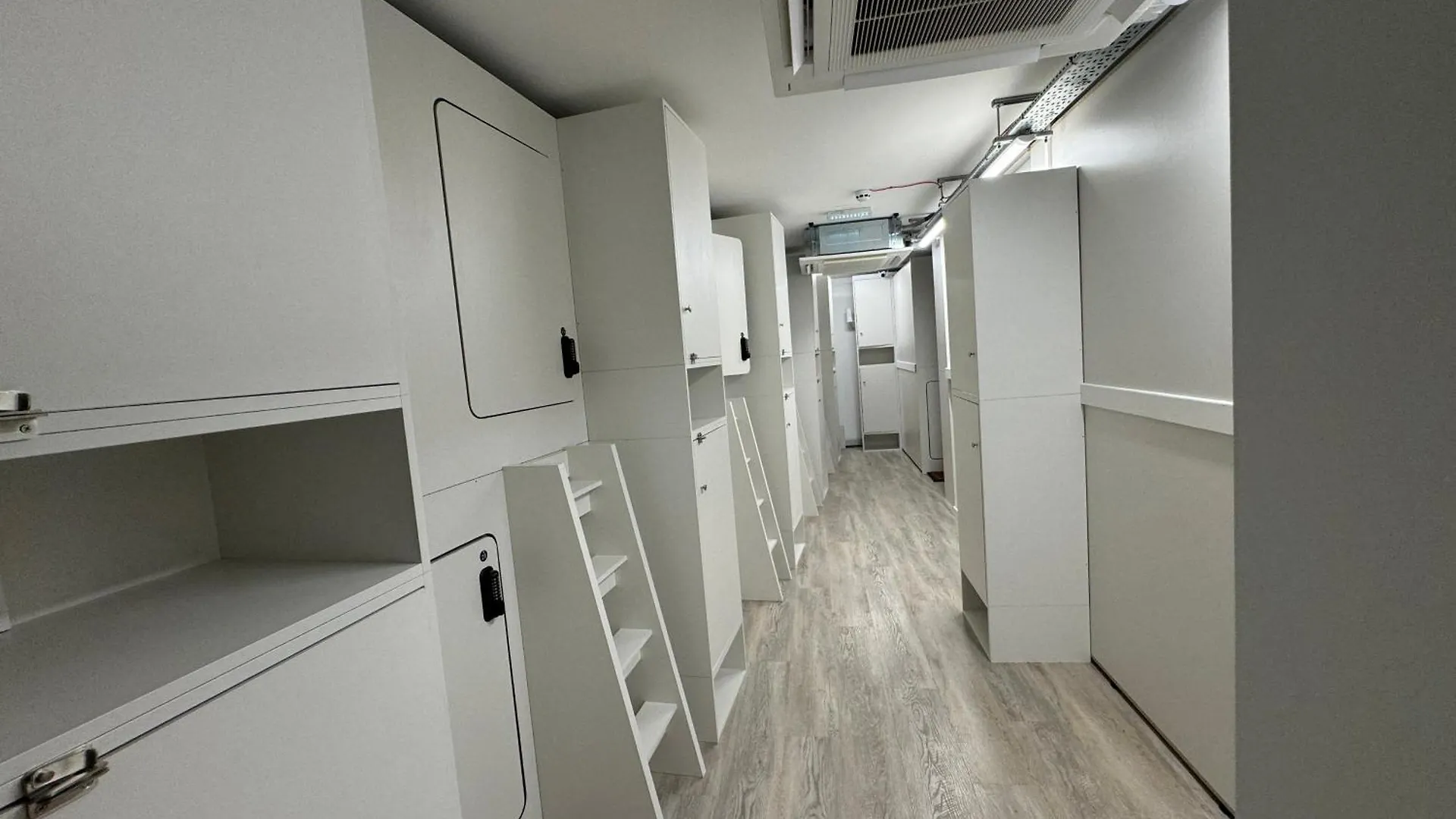 Hotel Komo Pods Londra Regno Unito